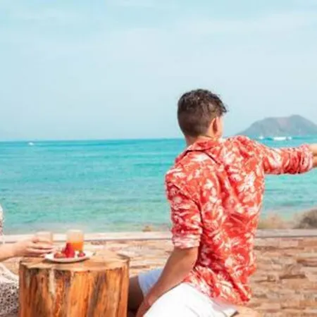 Villa Beachfront Villa San Antonio With Private Heated Pool Bbq In The Heart Of Corralejo By Amazzzing Travel Corralejo